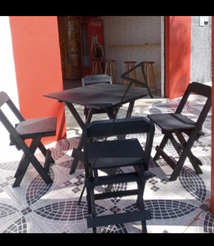 Jogo preto de Madeira (70x70)